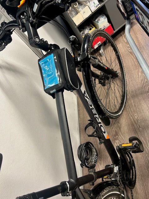 VÉLO ORBEA ÉQUIPÉ AVEC SACOCHES VAUDE