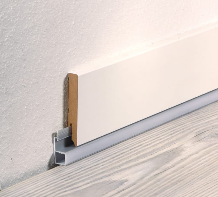 Rail PVC pour plinthe à led 16.5x42.1mm L 2.40m