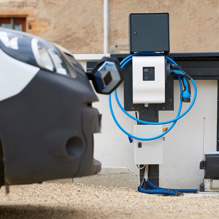 Borne de recharge 3,7 à 4,6KW Green'up, LEGRAND
