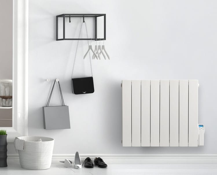 Radiateur électrique connecté à inertie fluide 1500W DELTACALOR Monza wifi