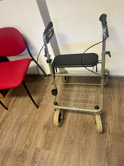 Déambulateur Rollator 4 roues gris et noir Reconditionné