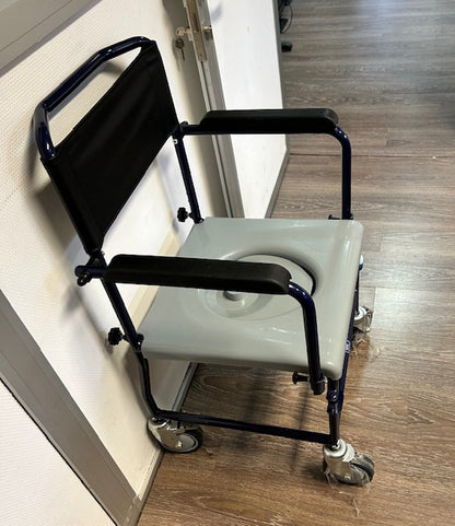 Chaise Percée VERMEIREN