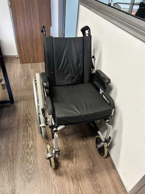 Fauteuil Roulant manuel Priméo – Dupont Médical Reconditioné