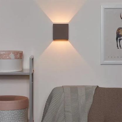 GIPSY-Applique murale cubique Plâtre H11.5cm -