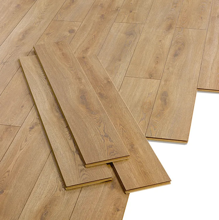 Sol stratifié CREATIV' amarante 4 CH, l.214 mm, Ep.8 mm, résistant à l'eau 100H